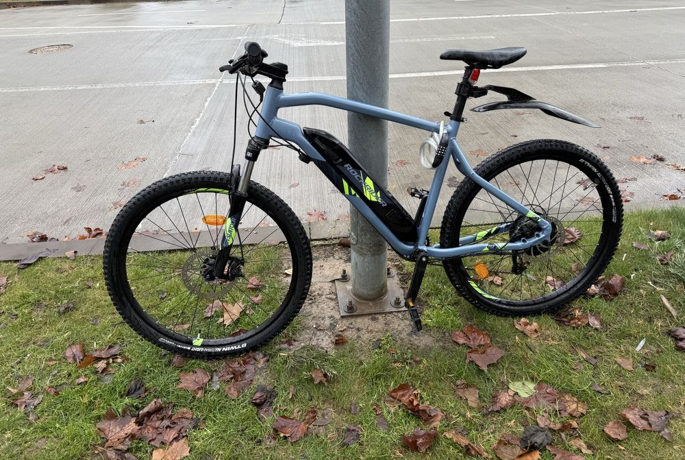 Bicicletă Rockrider MTB electrică E-ST 100