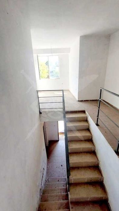 Продава се Промишлена сграда в Бургас, Промишлена зона - Юг - 4350 кв.м за 104 €/кв.м - Снимка #4