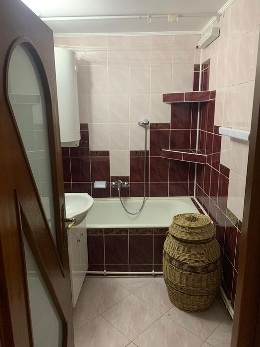Apartament cu 2 camere, în cartierul Zamca, de închiriat