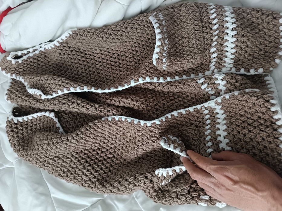 Vesta tricotata manual, marime L, lana