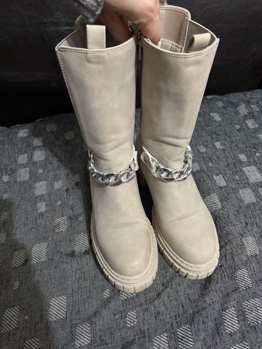 Страхотни боти Dockers