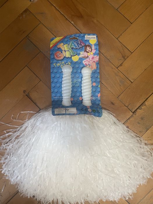 Пон пон за мажуретки