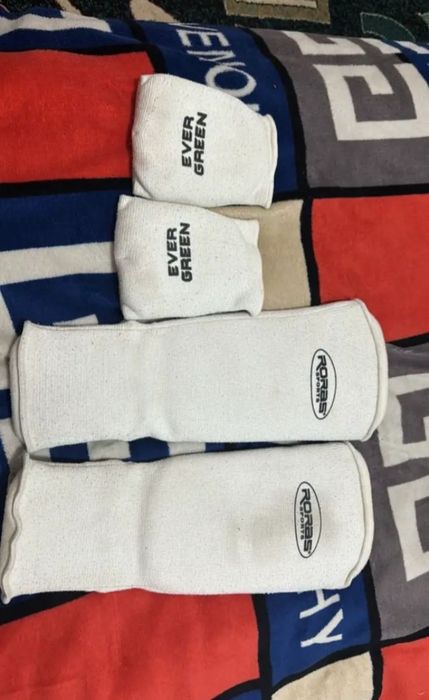 Для единоборств перчатки защита для ног