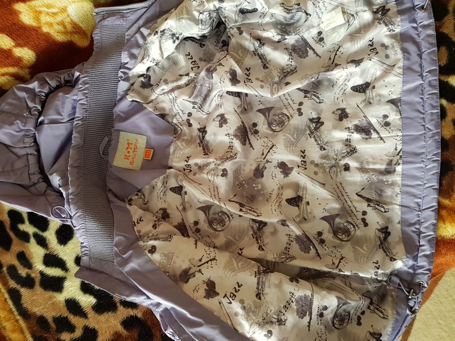 Куртка-ветровка, р. 134