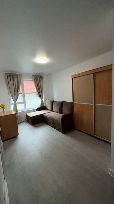 Inchiriez garsoniera