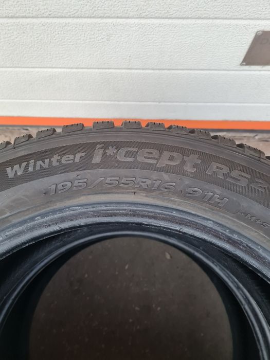 Зимни гуми 2 броя HANKOOK Winter Icept RS2 195 55 R16 дот 3721
