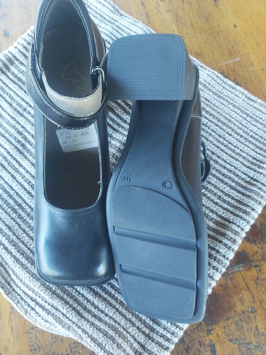 Pantofi comozi si eleganti