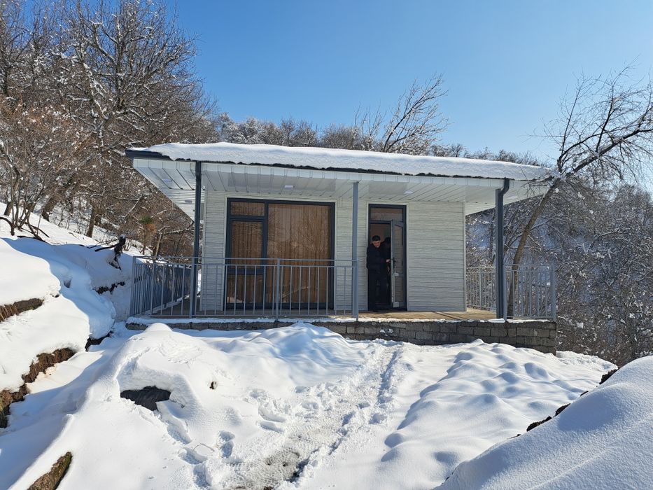 Дача из контейнеров и сэндвич панелей (Металлоконструкция)