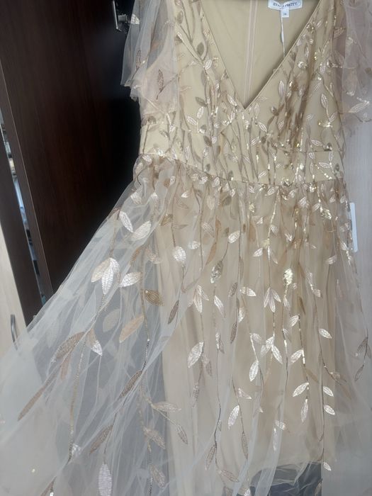 Голям размер официална рокля с бродерия и пайети