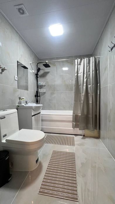 Choshtepa metrosi yaqinida shinam 1 xonali kvartira ijaraga beriladi
C