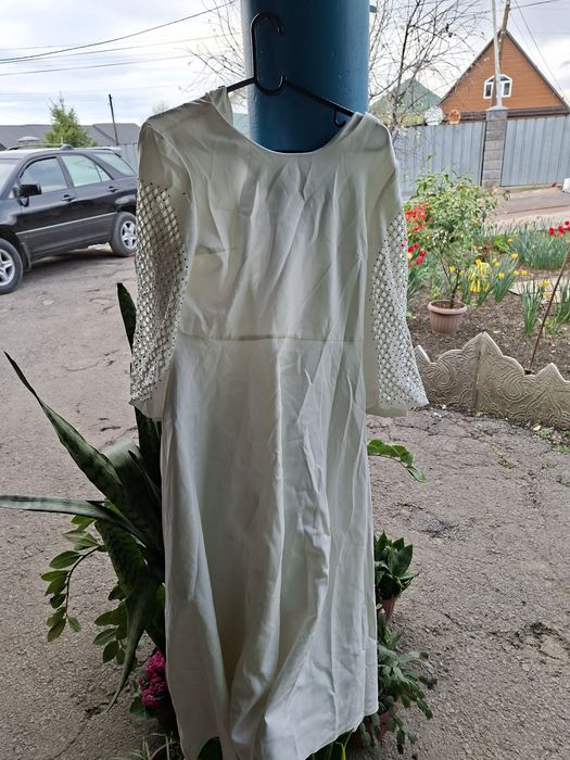 Продам вечерние платья