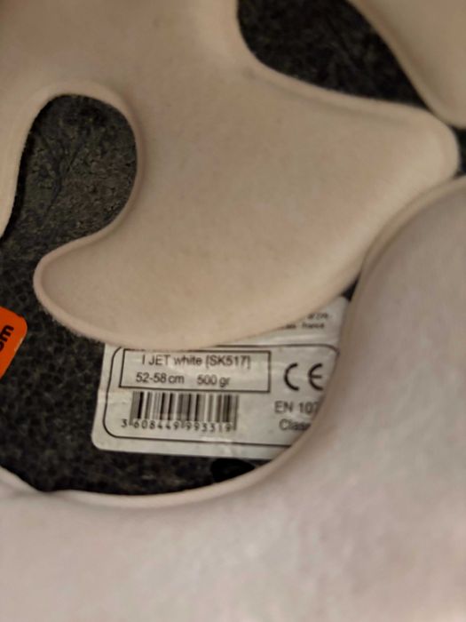 Casca ski 52-58 , marimea M, purtata 4 zile , Wedze