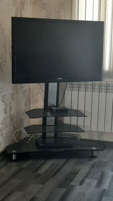 Телевизор LG плазменный