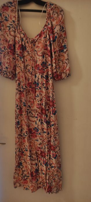 Продавам рокля лятна