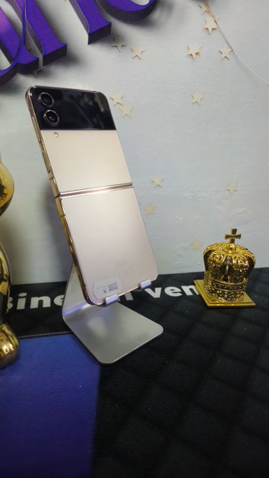 Samsung Z Flip 4 5G 128GB 8GB Ram Duos.Preṭ fix!
