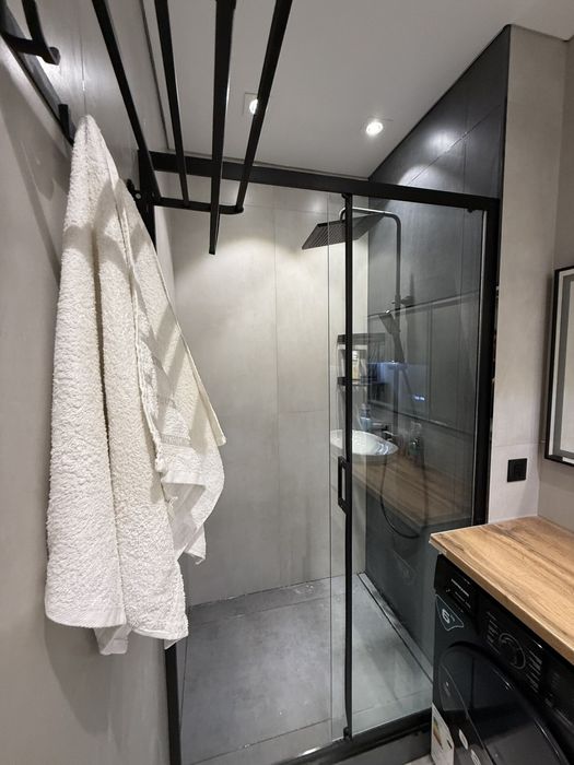 Oʻzimniki kunlik kvartira navastroyka 3 hona ayraport oldida 60$