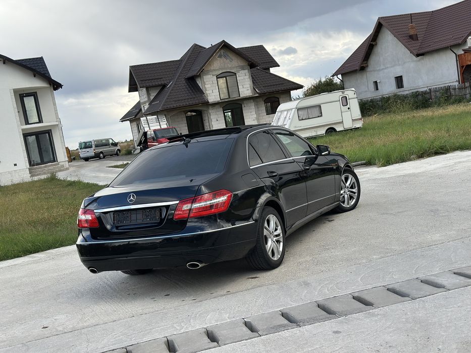 MERCEDES-BENZ E-Class 2011 — imagine 5