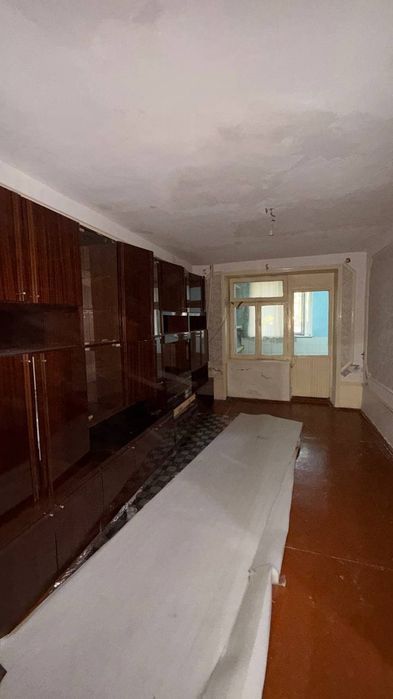 Уй сотилади 1этаж 4 хонали