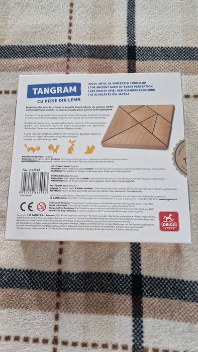 Joc puzzle tangram din lemn