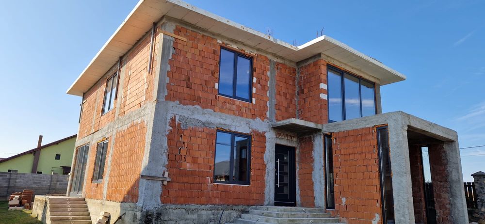 Echipa constructii - Case, fundatii, renovari, acoperisuri, garduri