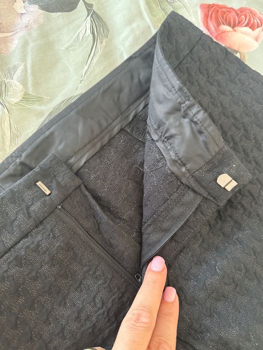 Pantaloni negri  eleganți Benetton