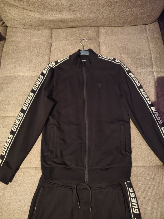 Комплект, анцуг GUESS