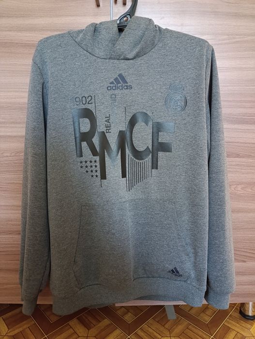 Продам толстовку Адидас