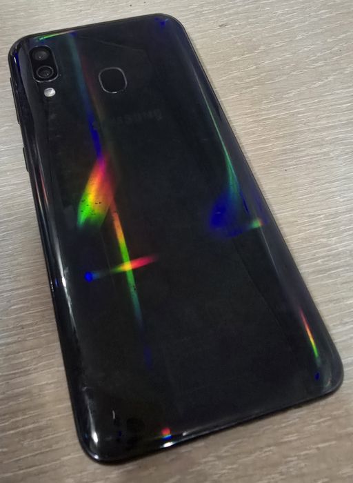 Samsung Galaxy A40, 64Gb, 4G
