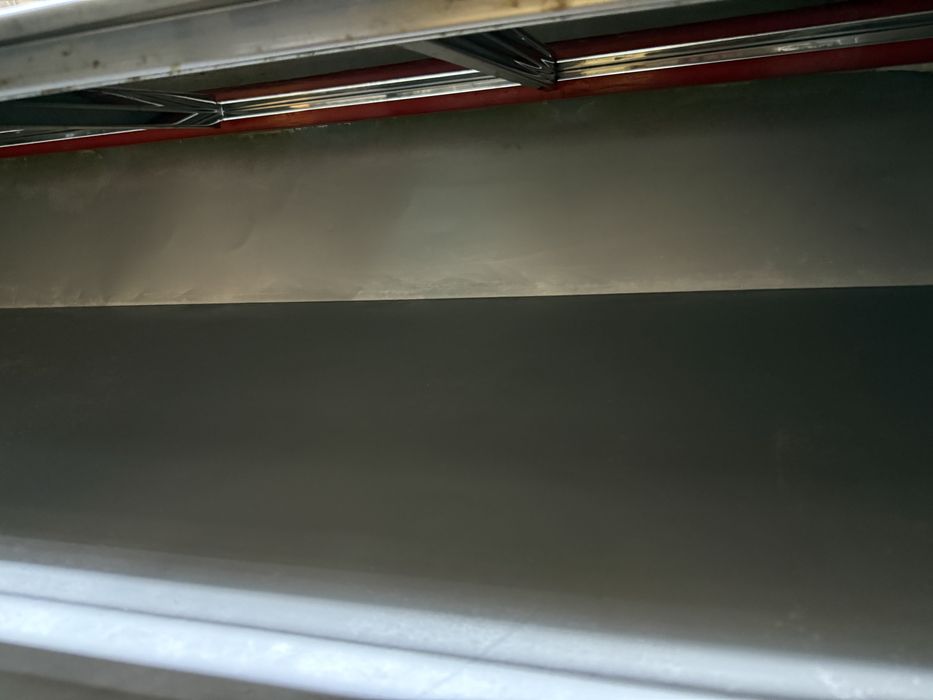 Хладилна витрина за магазин / сладкарница