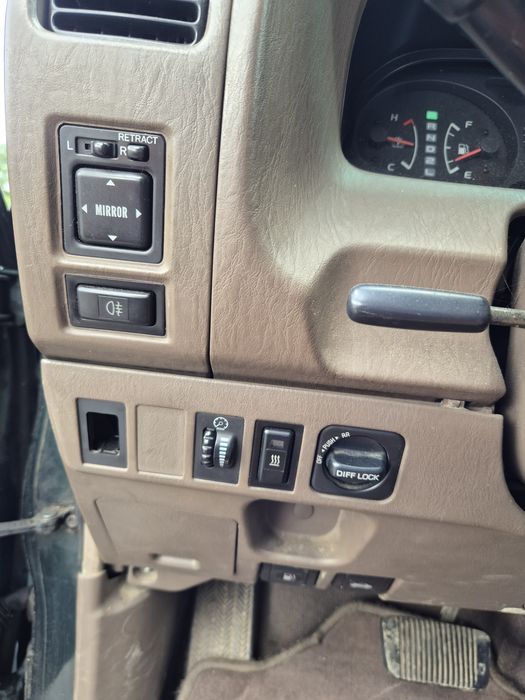 Toyota land cruiser 90
