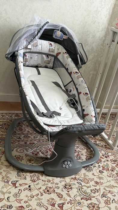 Продам шезлонг качалку