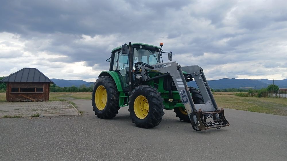 Tractor Jhon Deere cu incarcator  6130 anul 2010