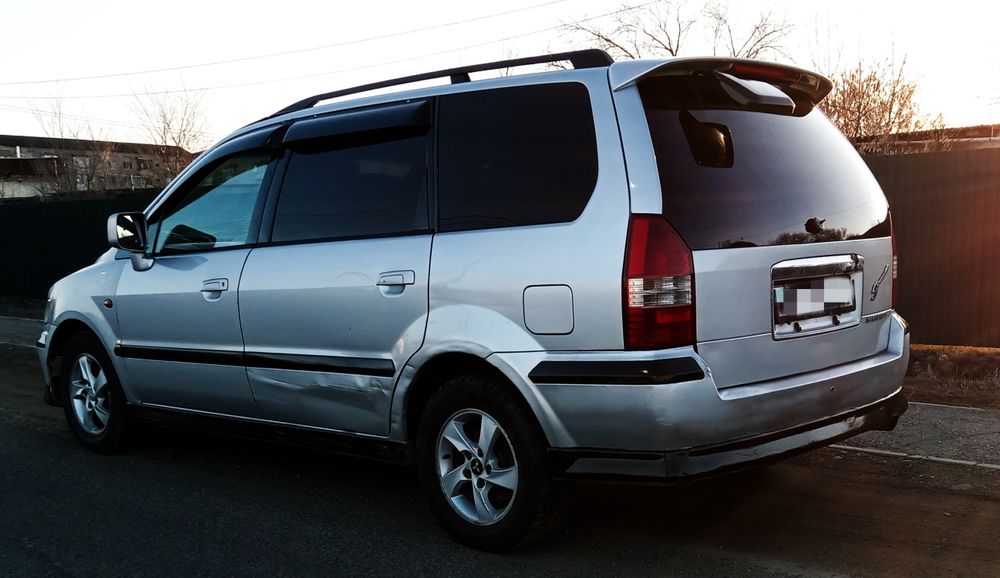 Продам авто Митсубиси Шариот.