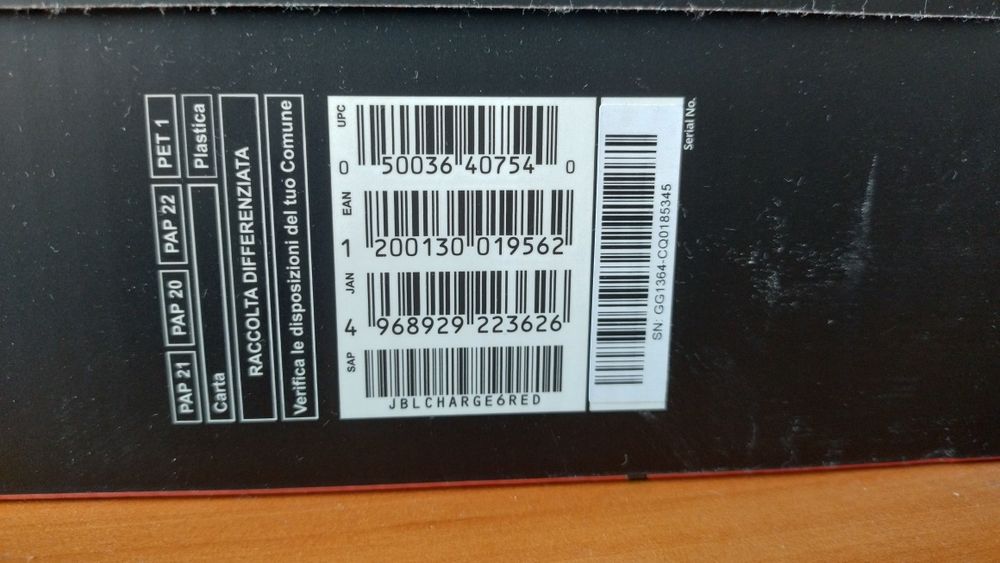 JBL Charge 6 red преносима колона червена