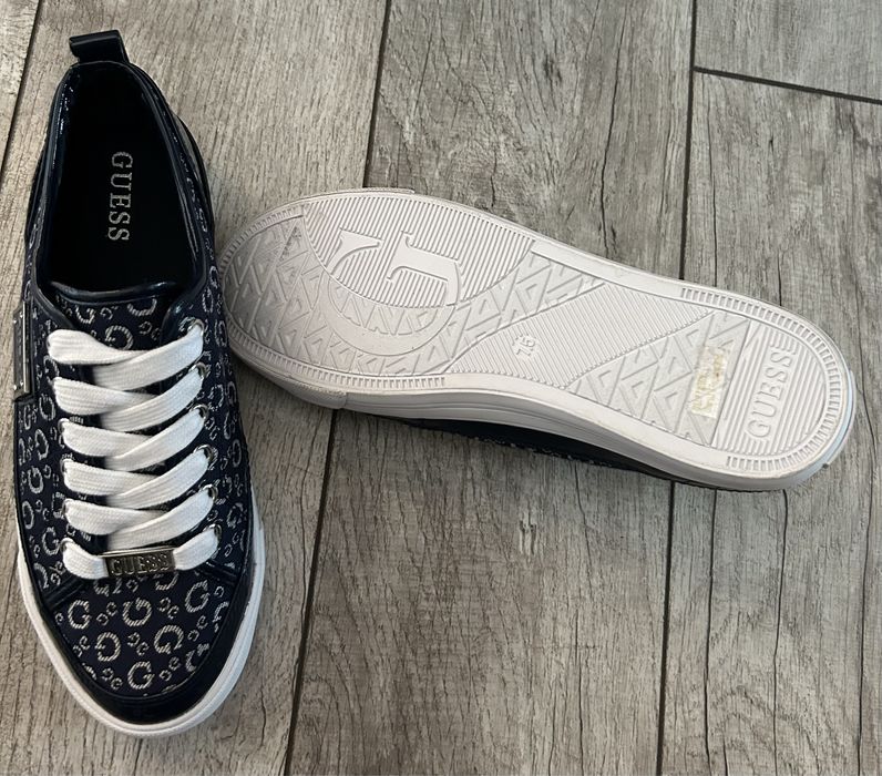 Оригинални Guess сникърси