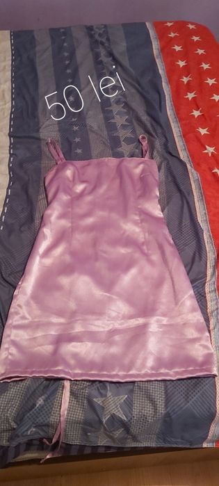Vand diverse rochii de gala si de zi :)