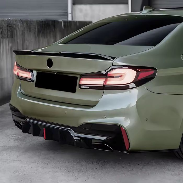 Difuzor ornament Evacuare   BMW G30 G31 cu stop led