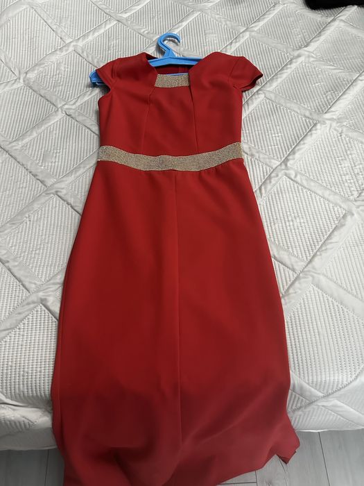 Продам платье, красного цвета, длинное