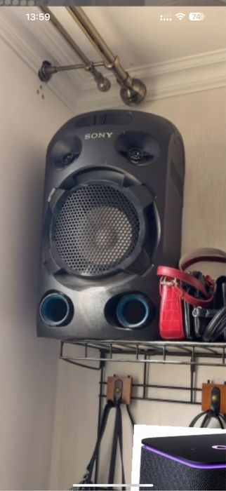 Колонка SONY проводная ,мощный звук