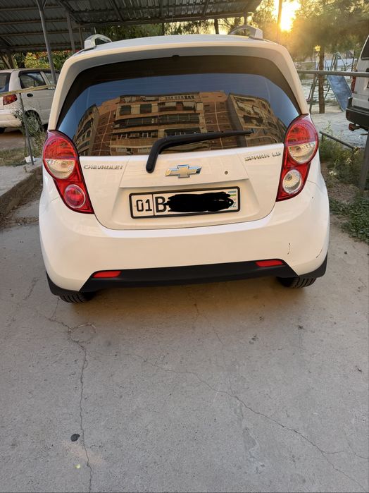 Spark  chevrolet