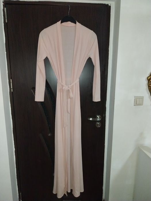 Vând capod damă lung