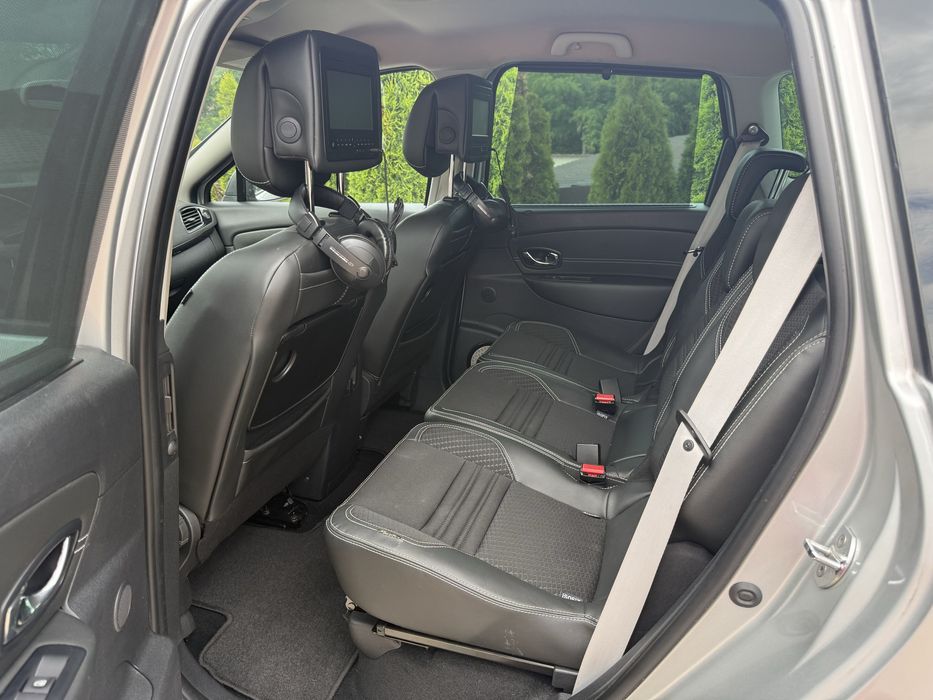 Renault Scenic 05/2015 - 1.2 benzina 131 cp - 137.000 km - RATE fara AVANS