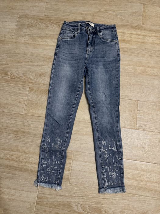 Дамски дънки.