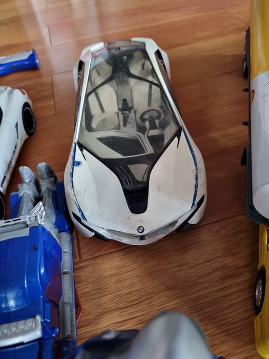 Продам набор игрушек после мальчика