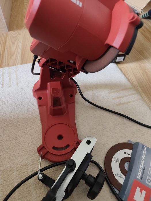 Машина за заточване на вериги Einhell GC-CS 85 E