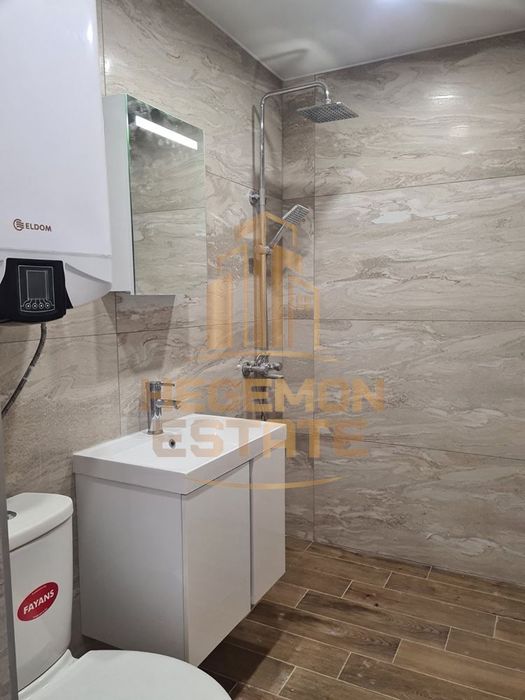 Продава се Четиристаен апартамент в Варна, Възраждане 2 - 90 кв.м за 1999 €/кв.м - Снимка #7