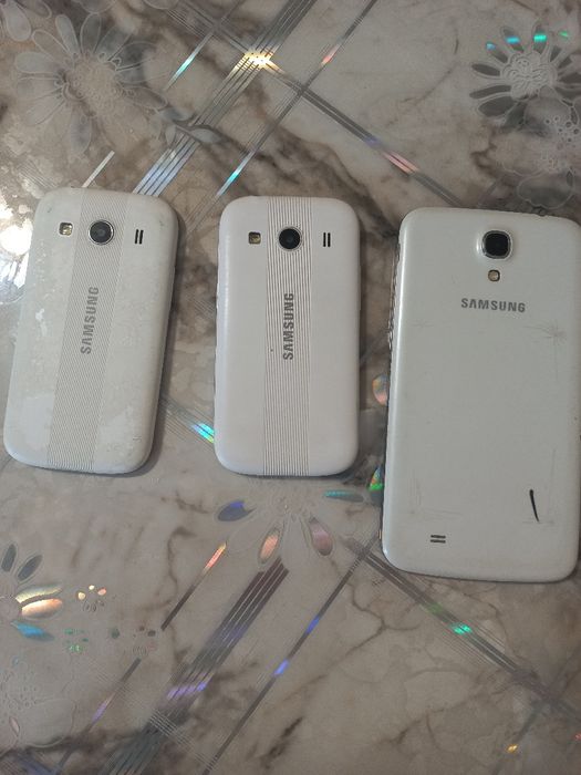 Продам телефоны Slmsung на запчасти
