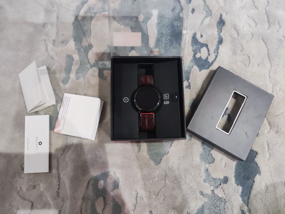 Часы amazfit pace