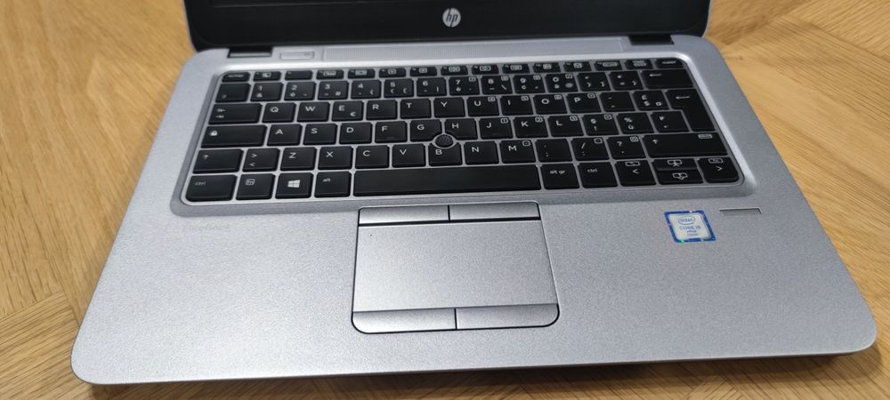 Продавам Notebook HP Elite Book 13 inch