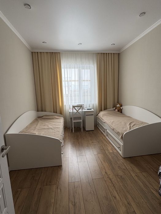 Большой, теплый дом